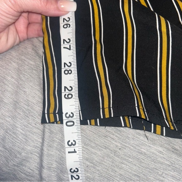 Ambiance Apparel Hi-Waist Wide Leg Striped Casual Pant Bundle Size Medium - Picture 7 of 7